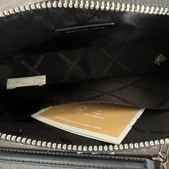 Michael Kors Empire medium chain pouchette with black leather - Picture 7 of 7